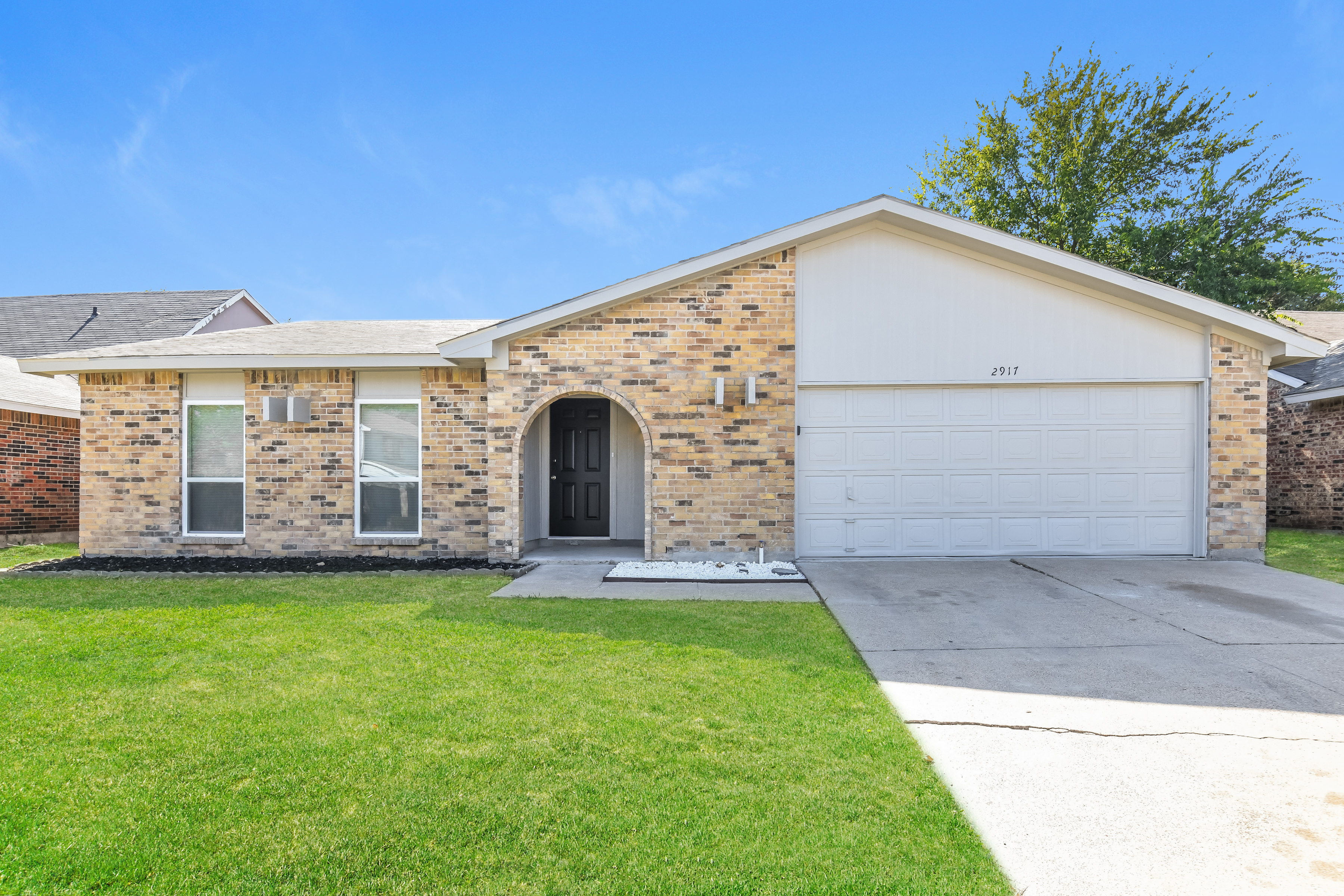 2917 Joymeadow Dr Fort Worth, TX 76123